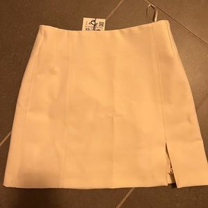 ZARA Oyster White Lined Mini Skirt With Slit NWT